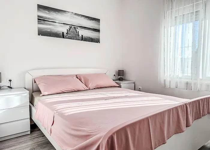 Sara By Interhome * Zadar