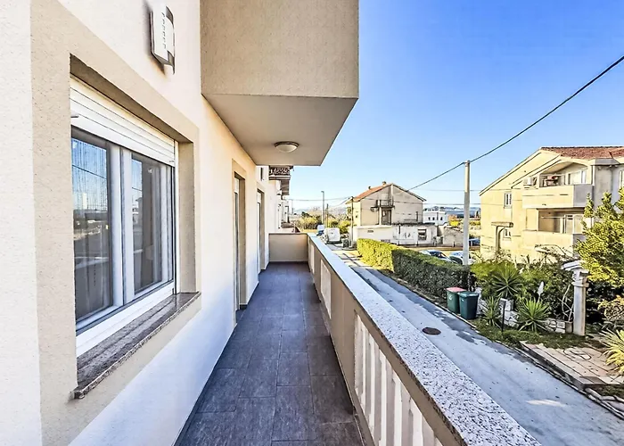 Sara By Interhome * Zadar