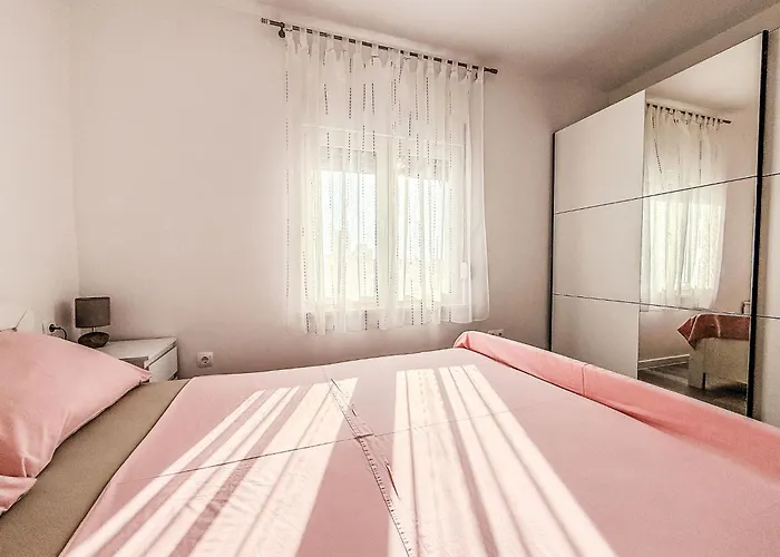 Sara By Interhome * Zadar