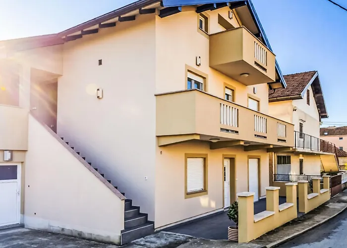 Sara By Interhome Lejlighed Zadar